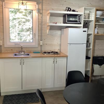 Petit Chalet Amiskw Interieur Small Cabin Amiskw Inside